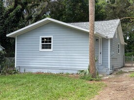 4609 5th St in Zephyrhills, FL - Building Photo