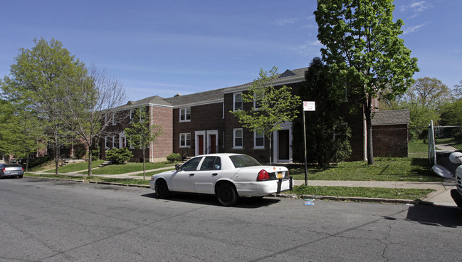 Fairway Gardens in Staten Island, NY - Building Photo - Building Photo