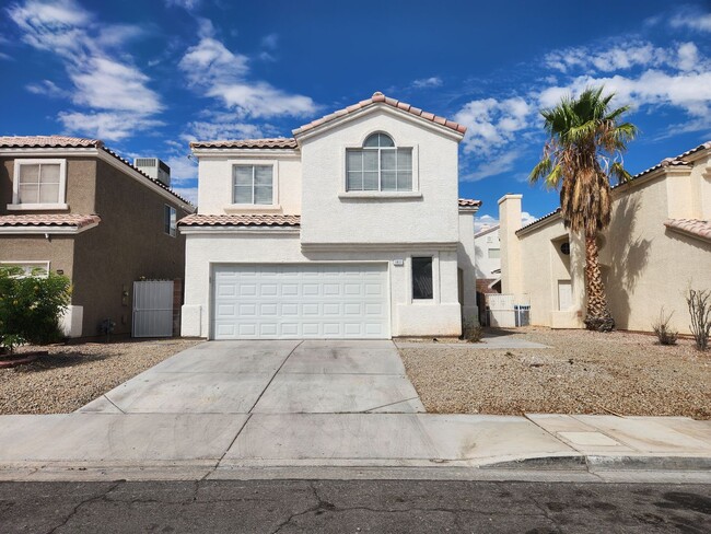 1801 Klamath Falls Way in Las Vegas, NV - Building Photo - Building Photo