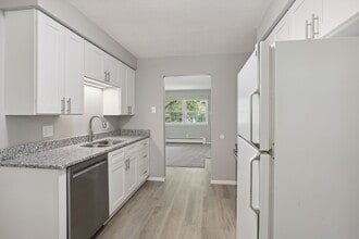 1921 103rd Ave NW, Unit 4 in Coon Rapids, MN - Building Photo - Building Photo