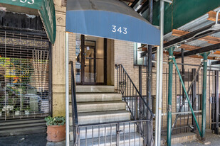 343 E 76th St in New York, NY - Building Photo - Building Photo