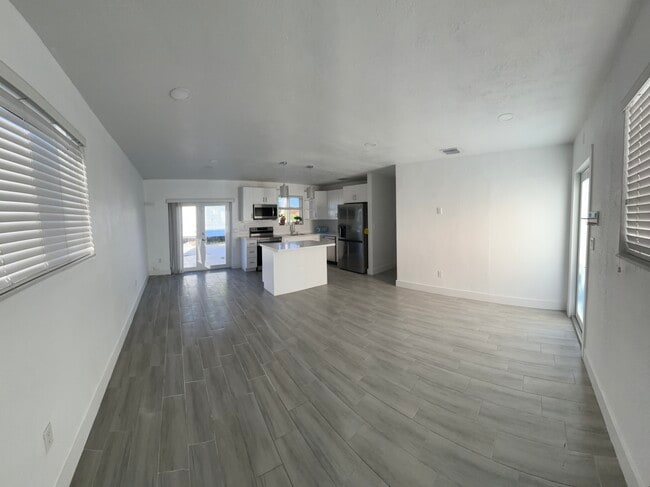 19513 SW 115th Ave in Miami, FL - Building Photo - Building Photo