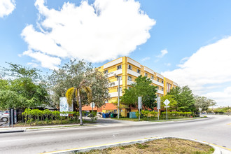 Garden View Condominiums in Cutler Bay, FL - Building Photo - Building Photo