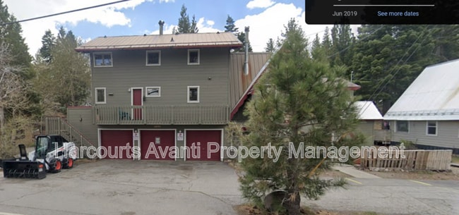 property at 1699 Old Mammoth Rd