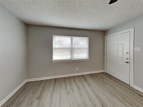 4720 Kilpatrick Ave in Fort Worth, TX - Building Photo - Building Photo