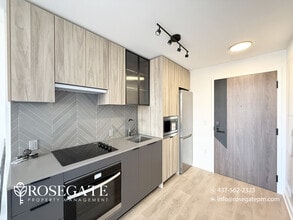 1037 The Queensway in Toronto, ON - Building Photo - Building Photo