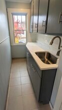 146 Waverley Ave, Unit 146 in Watertown, MA - Building Photo - Building Photo