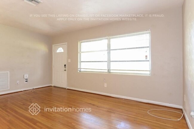 2359 Eastwood Dr in Clearwater, FL - Building Photo - Building Photo