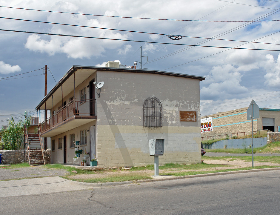 5860 Cleveland Ave in El Paso, TX - Building Photo