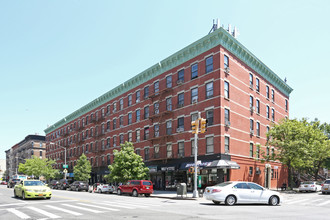 2470-2482 Frederick Douglass Blvd in New York, NY - Building Photo - Building Photo