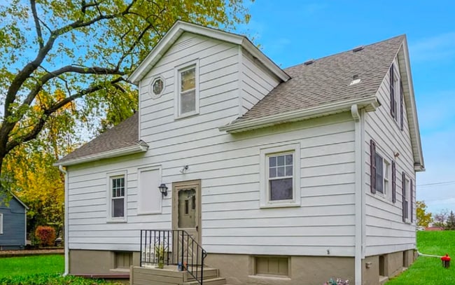 6N600 Gary Ave in Roselle, IL - Building Photo - Building Photo