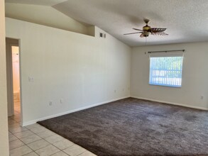 6217 Cross Creek Blvd in Lakeland, FL - Building Photo - Building Photo