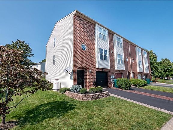 53 Freedom Terrace in Easton, PA - Building Photo - Building Photo