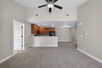 4955 Hahns Peak Dr in Loveland, CO - Building Photo - Building Photo