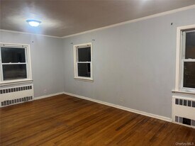 109-11 225th St in Queens, NY - Building Photo