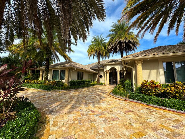 2610 Tecumseh Dr in West Palm Beach, FL - Building Photo - Building Photo