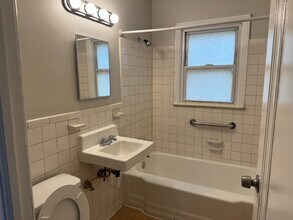 20000 Goulburn Ave in Detroit, MI - Building Photo - Building Photo