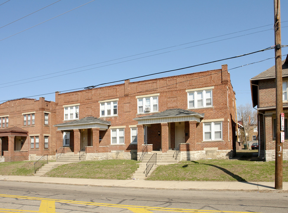 386-392 E 11th Ave in Columbus, OH - Building Photo