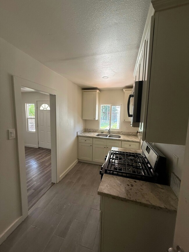 property at 3420 Lemon St