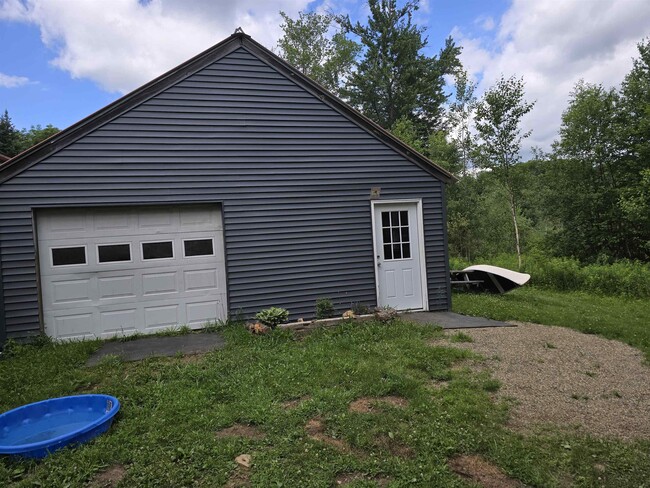 529 Cold Pond Rd in Charlestown, NH - Building Photo - Building Photo