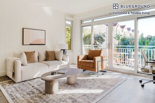 2400 W El Camino Real, Unit SI FL3-ID2097 in Mountain View, CA - Building Photo