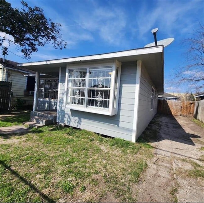 1411 E 36th St in Houston, TX - Building Photo - Building Photo