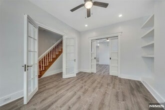 425 Hancock Pl in Fairview, NJ - Building Photo - Building Photo