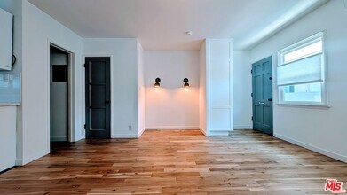 1731 Franklin St in Santa Monica, CA - Building Photo - Building Photo