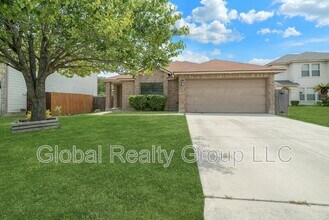 5007 Shara Mist in San Antonio, TX - Building Photo - Building Photo