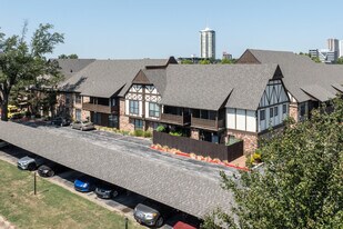 Woodward Terrace in Tulsa, OK - Building Photo
