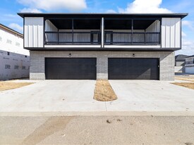 957 S Amarillo Ave, Unit 957-2 in Fayetteville, AR - Building Photo