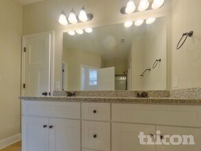 319 Arbor Cir in Rockmart, GA - Foto de edificio - Building Photo