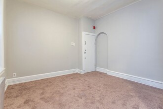 4437 Chestnut St in Philadelphia, PA - Building Photo - Building Photo