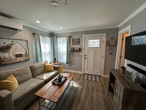 1163 Park Blvd in West Sacramento, CA - Building Photo - Building Photo