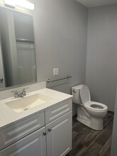 12 Florence St, Unit #414 in Malden, MA - Building Photo - Building Photo