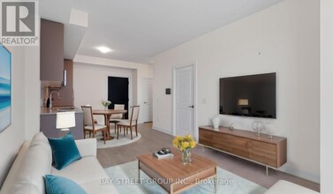 3220-3220 William Coltson Ave in Oakville, ON - Building Photo - Building Photo