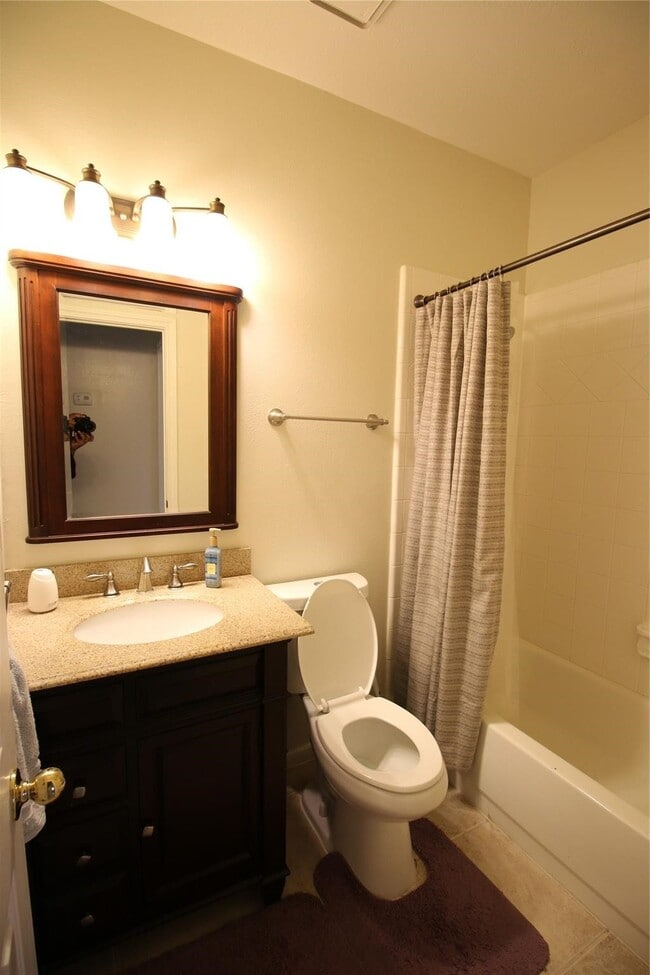 property at 114 Chandler Ct