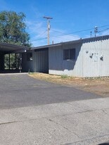 454 Offutt Dr in Moses Lake, WA - Building Photo