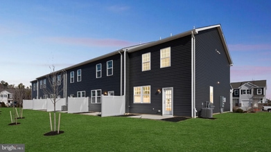 19 Whaler Dr in Runnemede, NJ - Building Photo - Building Photo