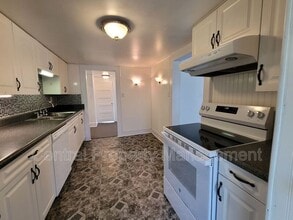 100 4th St in Fountain Inn, SC - Building Photo - Building Photo