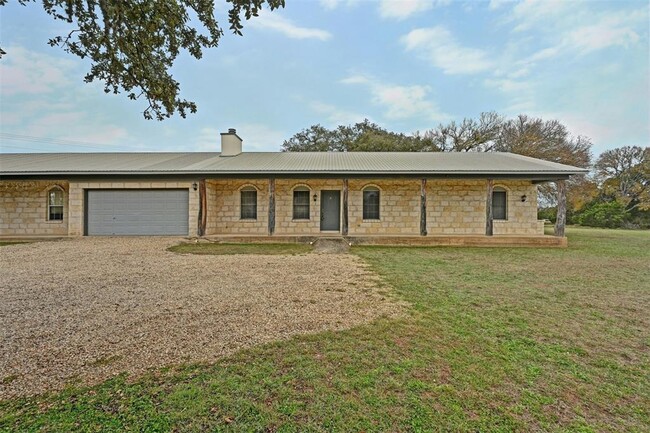 101 Chestnut Ridge in Dripping Springs, TX - Building Photo - Building Photo