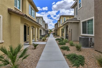 25 Barbara Ln in Las Vegas, NV - Foto de edificio - Building Photo