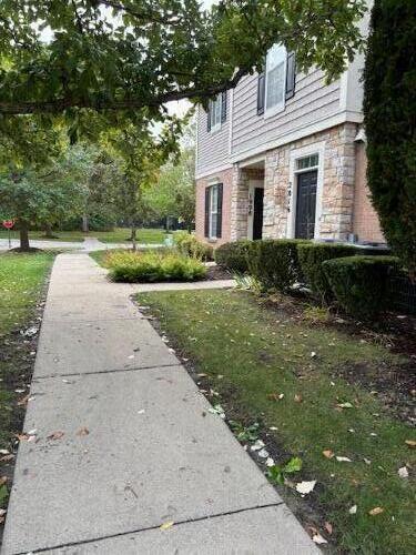 1998 Cedar Valley Dr in Canton Township, MI - Building Photo - Building Photo