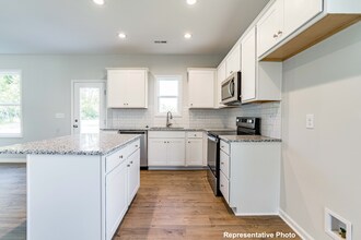 178 Shagbark Ln in Zebulon, NC - Building Photo - Building Photo