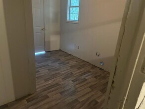 220 8th St in Joshua, TX - Building Photo - Building Photo