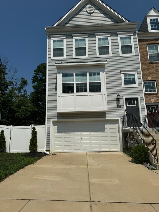 23857 Myrtle Glen Way in California, MD - Building Photo