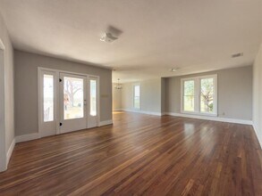 267 Bodemann Ln in Lockhart, TX - Building Photo - Building Photo