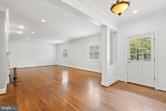 4905 Dorset Ave in Chevy Chase, MD - Building Photo - Building Photo