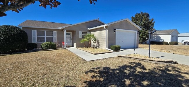 1088 Gennesse Ln in the Villages, FL - Building Photo - Building Photo