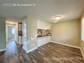 17272 SW Alexander St in Beaverton, OR - Building Photo - Building Photo